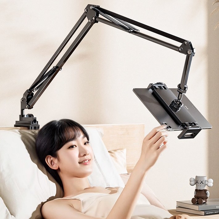 뷰씨 침대 태블릿 핸드폰 아이패드 흔들림 없는 고정형 자바라 거치대