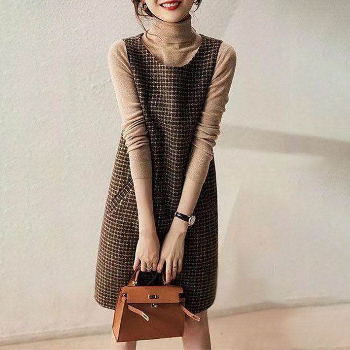 ROYALBELLE 여성 민소매 체크 패턴 심플 고급스러운 데일리룩 모직 미디 원피스 K0111916