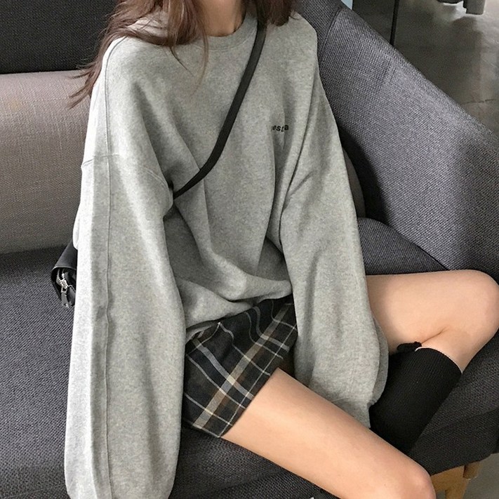 여성 루즈핏 오버핏 빅사이즈 데일리 레터링 맨투맨 티셔츠 여성 루즈핏 오버핏 빅사이즈 데일리 레터링 맨투맨 티셔츠