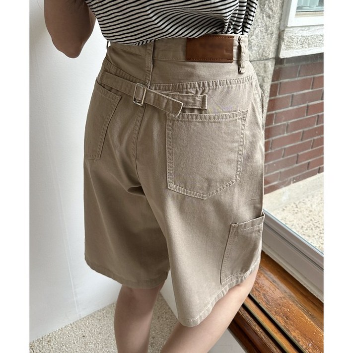 백 포인트 버클 코튼 5부 버뮤다 팬츠