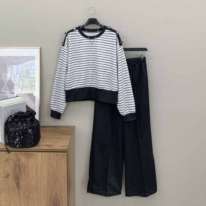 [행복여] 벨리 숄더 단추 스트라이프 맨투맨 와이드 밴딩 팬츠 세트