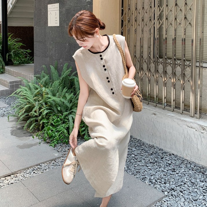 여름 신상 아몬드색 린넨 면 민소매 롱원피스 루즈핏 슬림 트임 여성 원피스