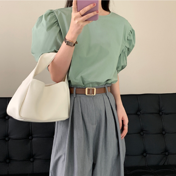일상화보 반팔 퍼프소매 바스락 블라우스 아비엘