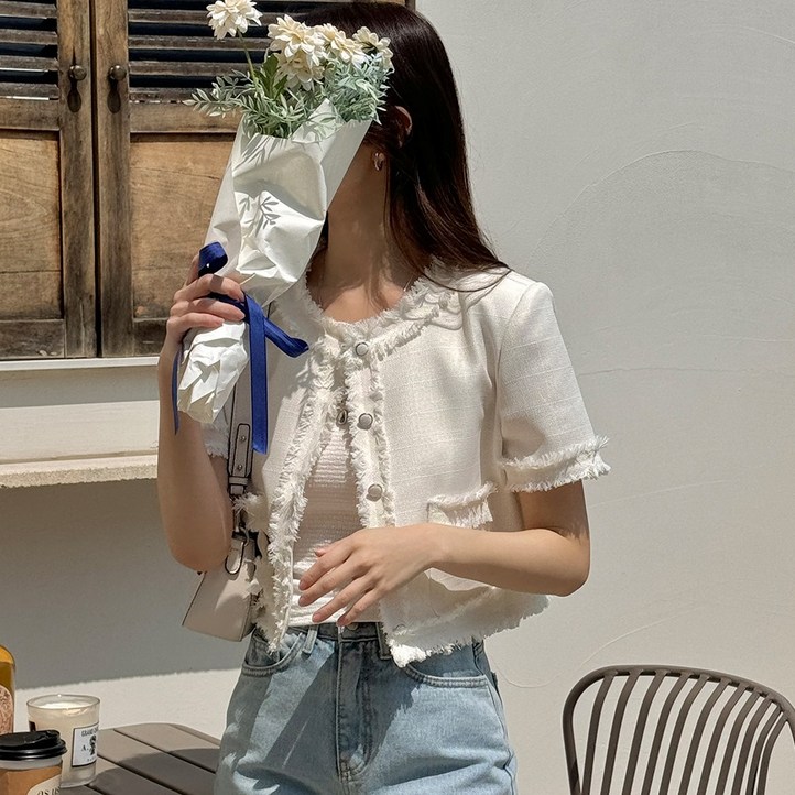 Buyello Fashion 여자 트위드 수슬 반팔 자켓 국내제조 사이즈Free 상세페이지 참조 Buyello Fashion 여자 트위드 수슬 반팔 자켓 국내제조 사이즈Free 상세페이지 참조