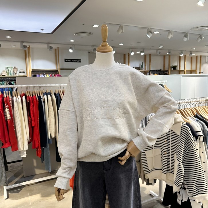 AK플라자 에잇컨셉 썬 기모 맨투맨 C25K7FTS097