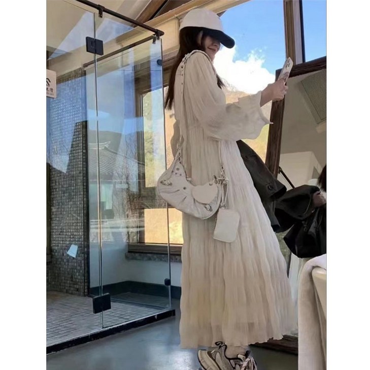 플리츠 V넥 원피스