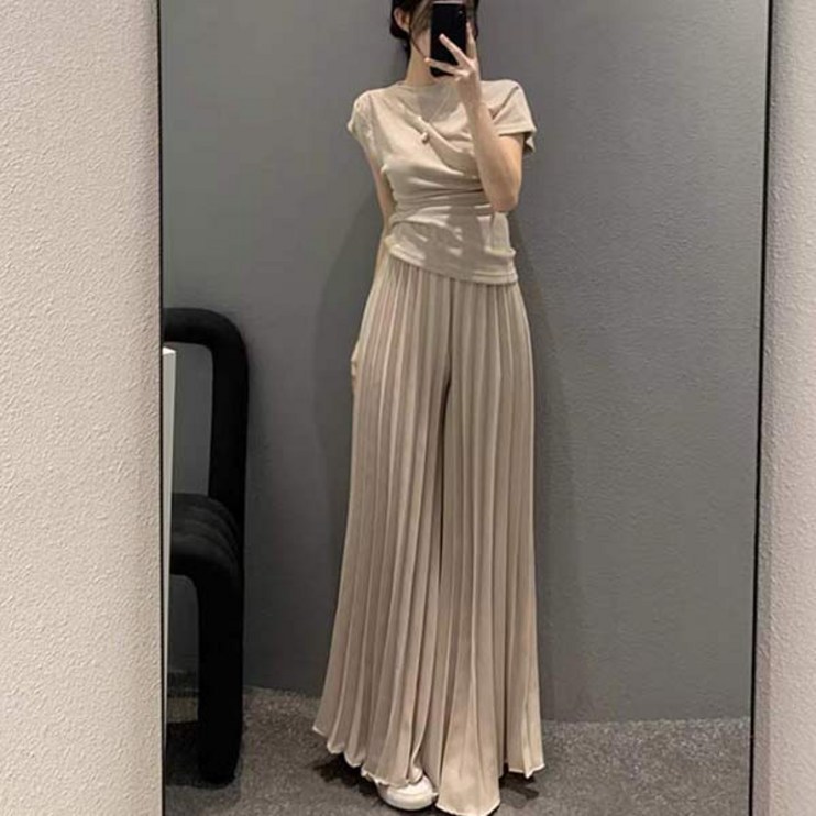 랜덤플레이 봄신상 샤랄라 여리핏 플리츠 주름 팬츠 랜덤플레이 봄신상 샤랄라 여리핏 플리츠 주름 팬츠